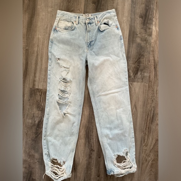 Free People We The Free Jeans Womens Sz 27 Light Wash Straight Leg Distressed - Picture 1 of 6